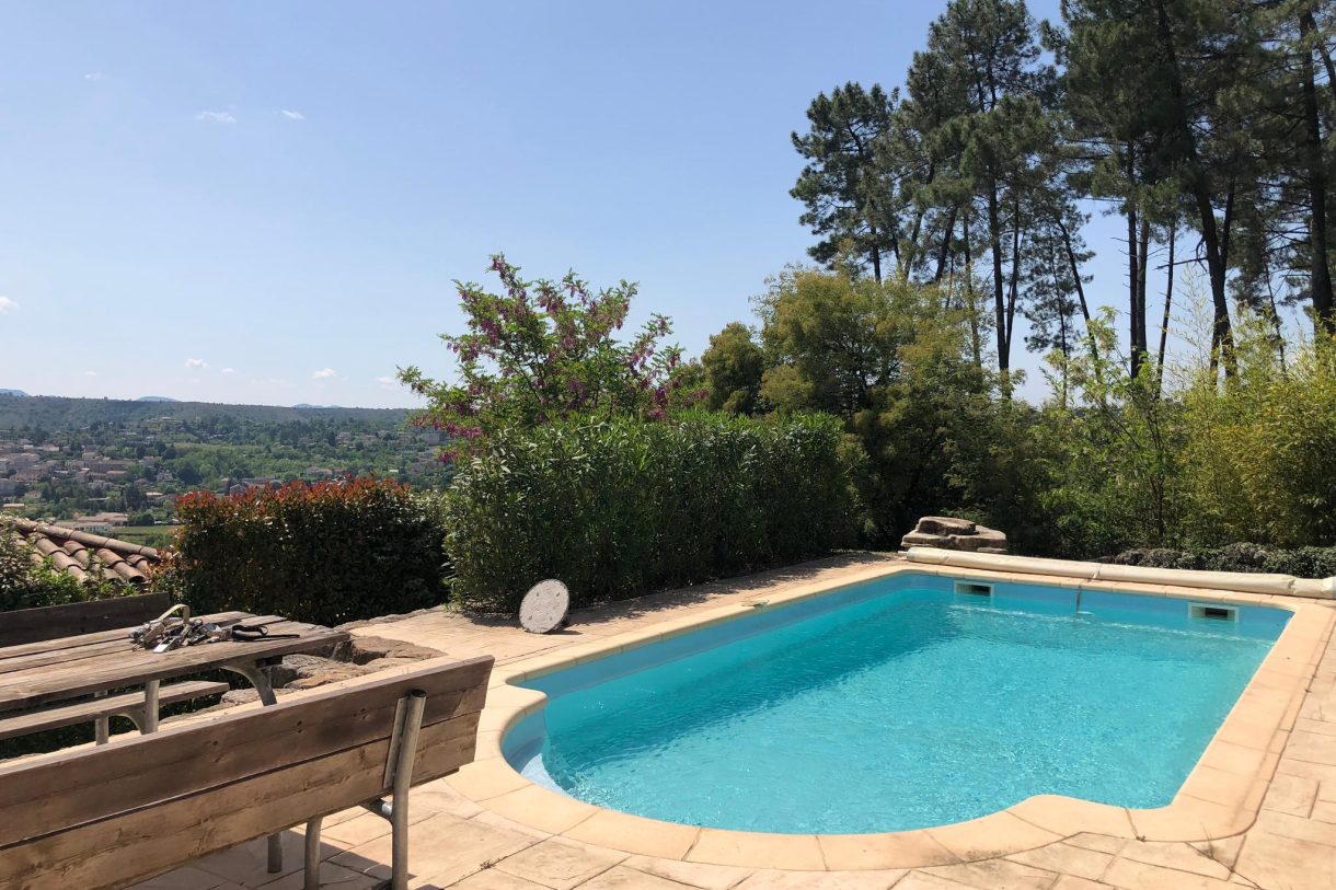 Te koop: Foto Woonhuis aan de Type 1: Châtaignier in Joyeuse