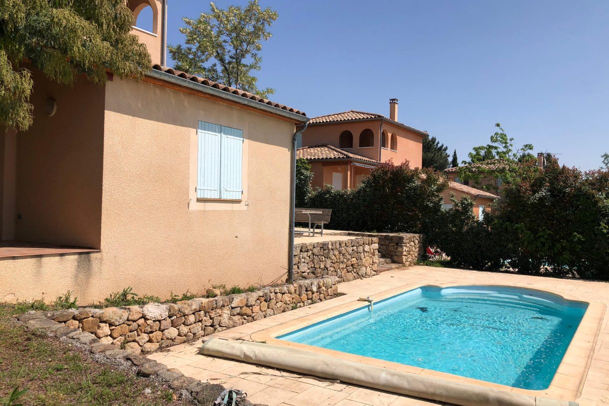 Te koop: Foto Woonhuis aan de Type 1: Châtaignier in Joyeuse