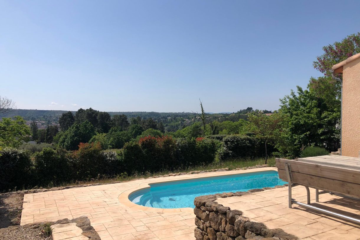 Te koop: Foto Woonhuis aan de Type 1: Châtaignier in Joyeuse