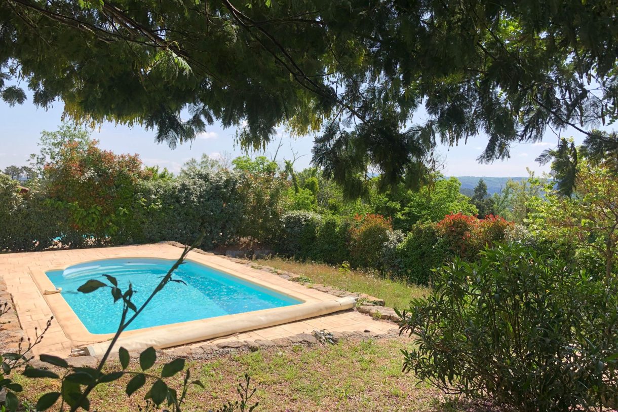 Te koop: Foto Woonhuis aan de Type 1: Châtaignier in Joyeuse