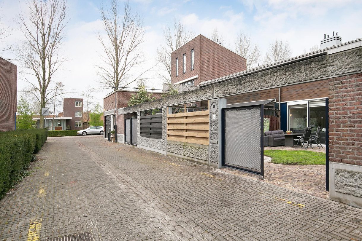 Te koop: Foto Woonhuis aan de Surinamehof 5 in IJsselstein