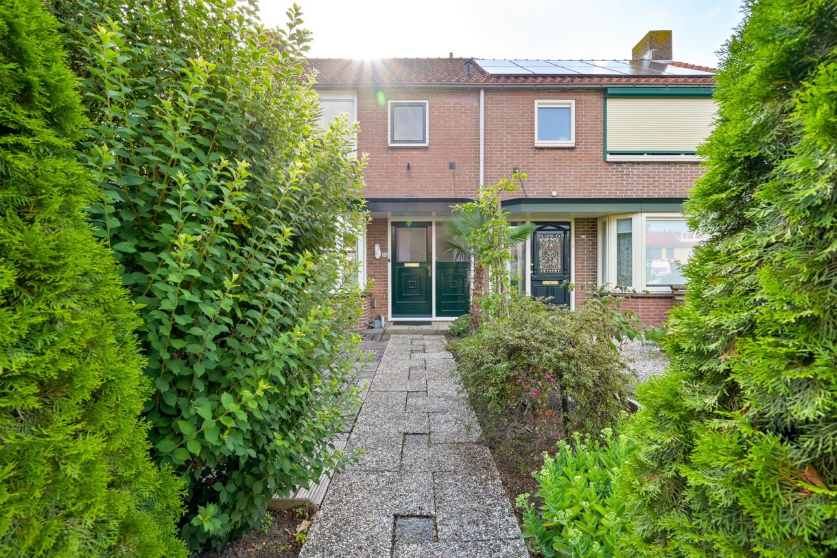 Te koop: Foto Woonhuis aan de Dokter B.J.Buurmanstraat 26 in Nieuwegein