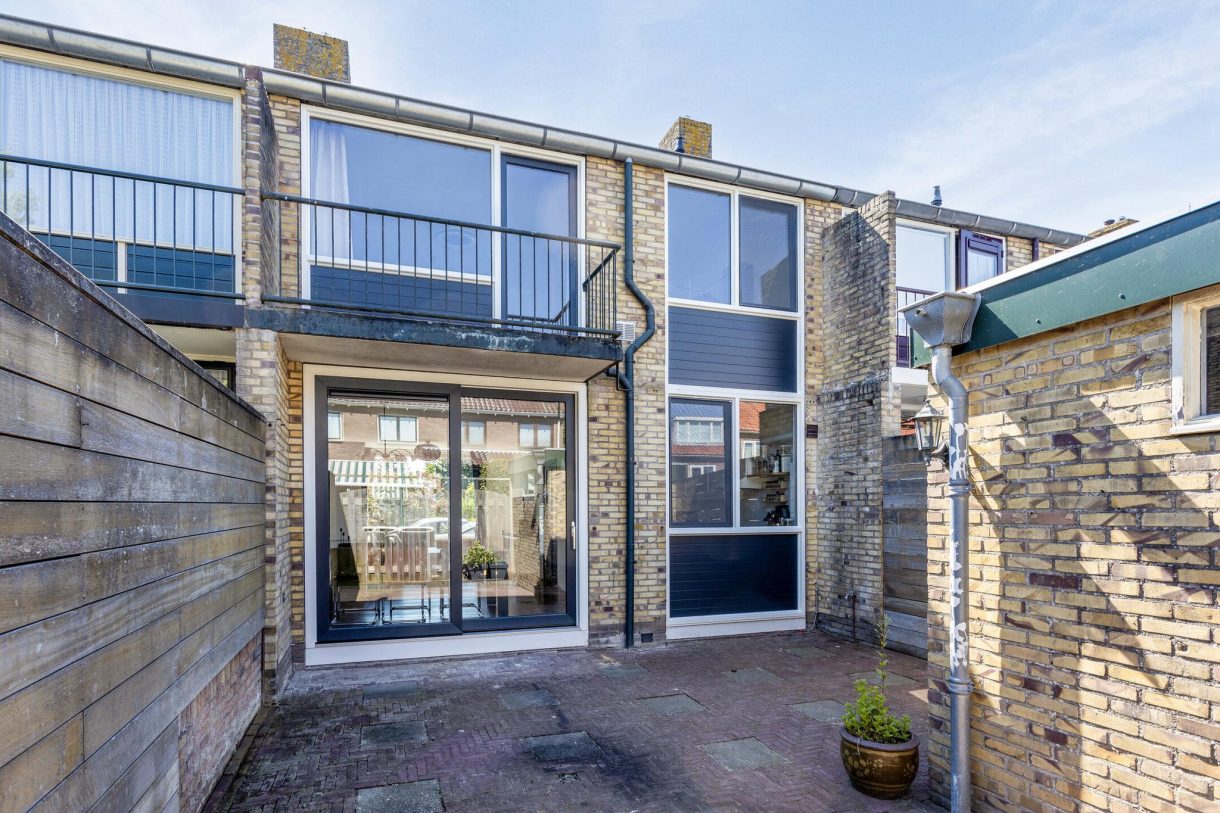 Te koop: Foto Woonhuis aan de Floris van Egmondstraat 10 in Lopik