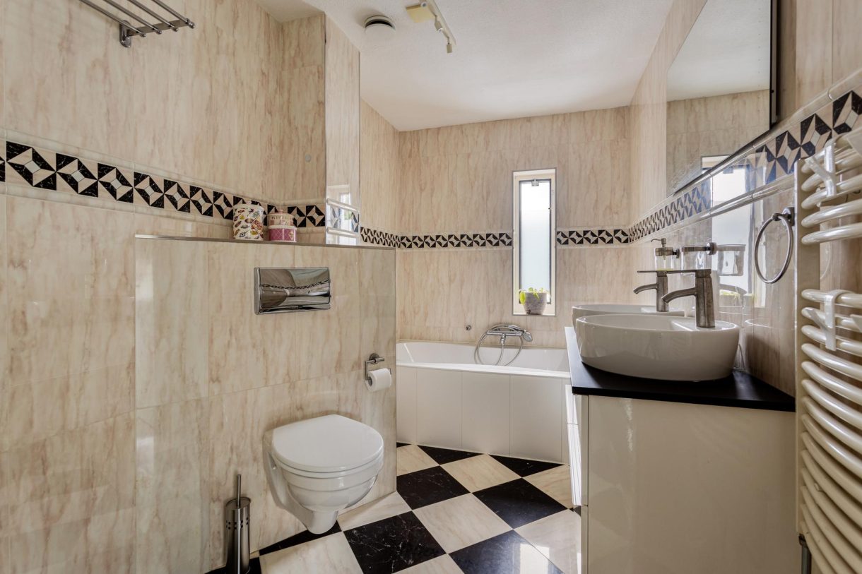 Te koop: Foto Woonhuis aan de Aziesingel 1 in IJsselstein