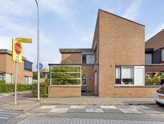 Hoofdfoto van IJsselstein Johann Knoopstraat 33