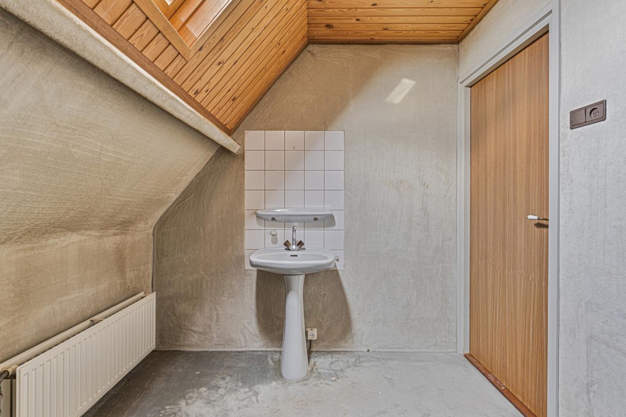 Te koop: Foto Woonhuis aan de Sluisweg 7 in Lopikerkapel