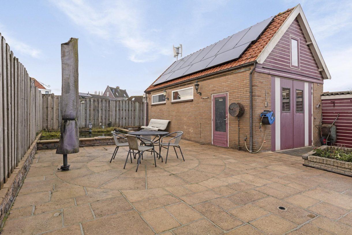 Te koop: Foto Woonhuis aan de Sluisweg 7 in Lopikerkapel