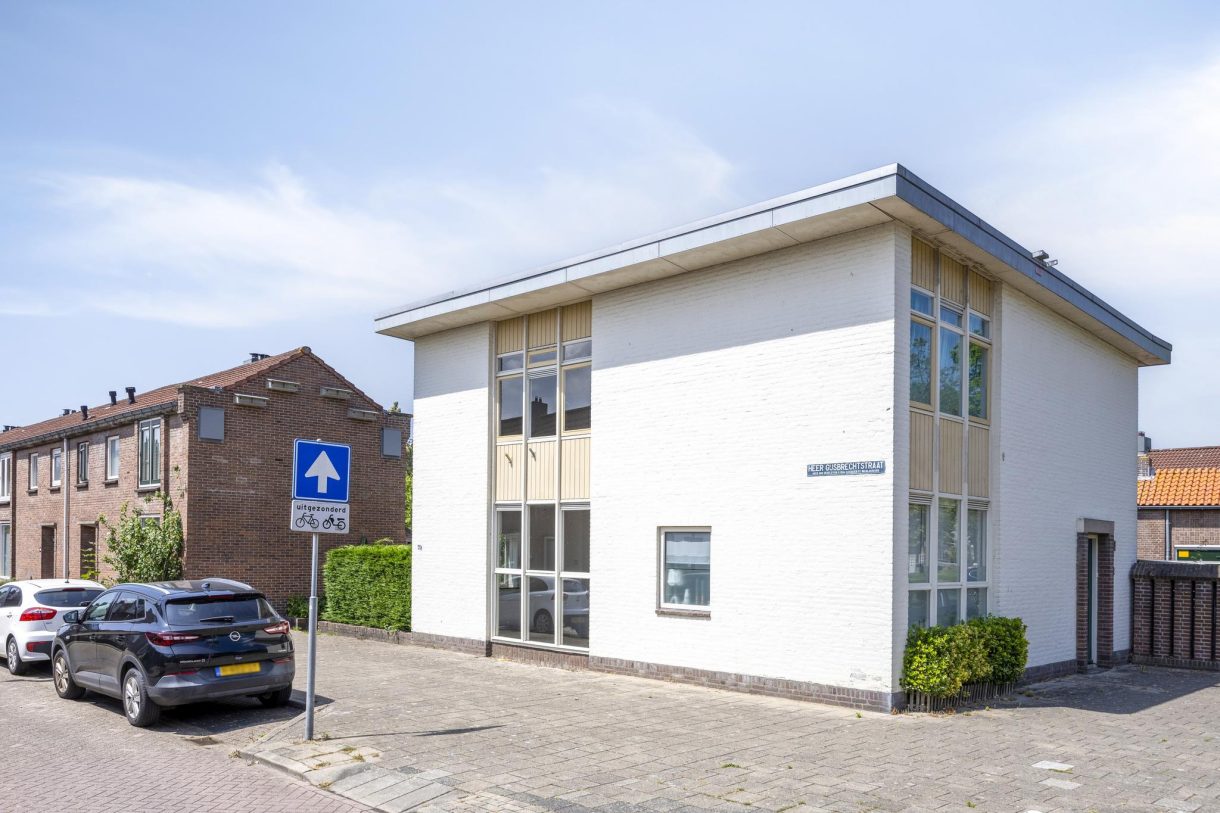 Te koop: Foto Woonhuis aan de Heer Gijsbrechtstraat 35 in IJsselstein