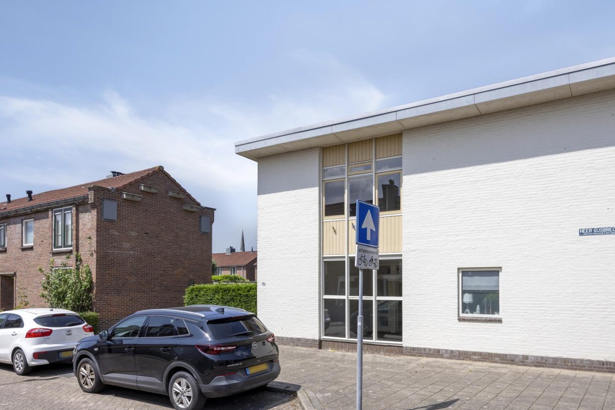 Te koop: Foto Woonhuis aan de Heer Gijsbrechtstraat 35 in IJsselstein