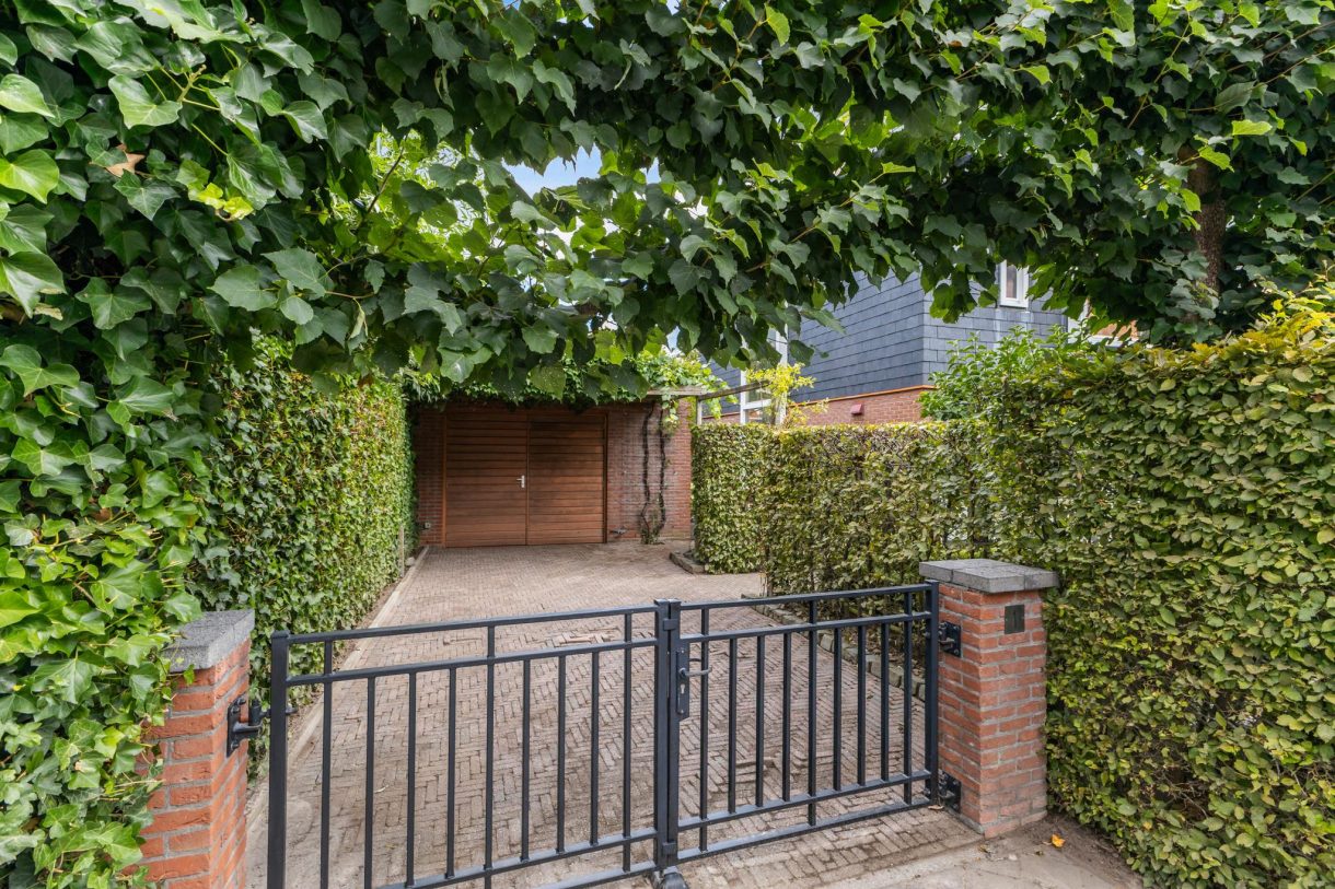 Te koop: Foto Woonhuis aan de Tjeerdsraklaan 1 in Utrecht