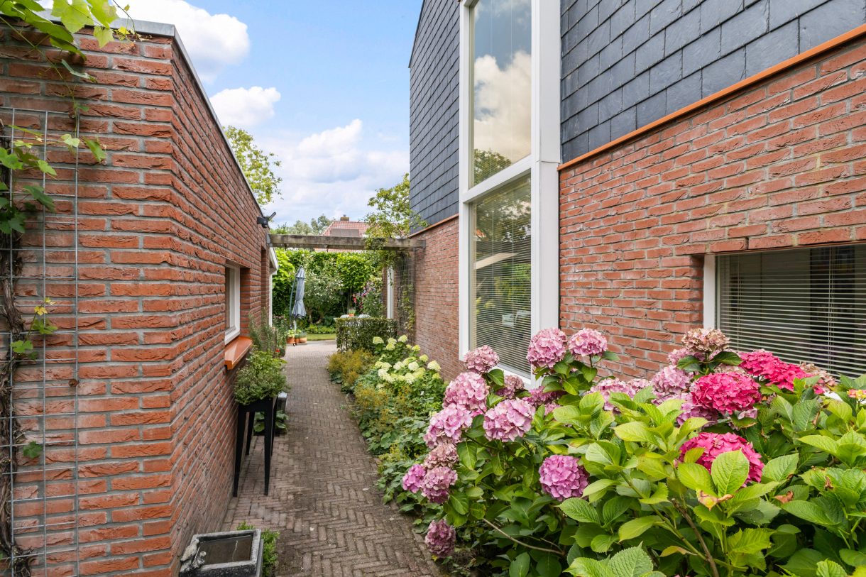 Te koop: Foto Woonhuis aan de Tjeerdsraklaan 1 in Utrecht