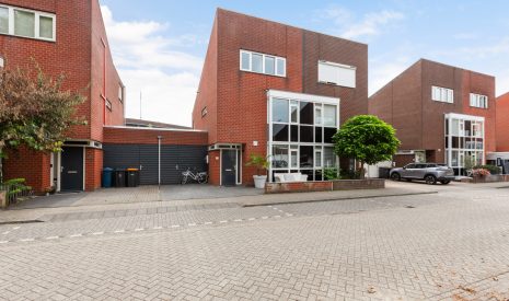 koop  IJsselstein  Aziesingel 58 – Hoofdfoto