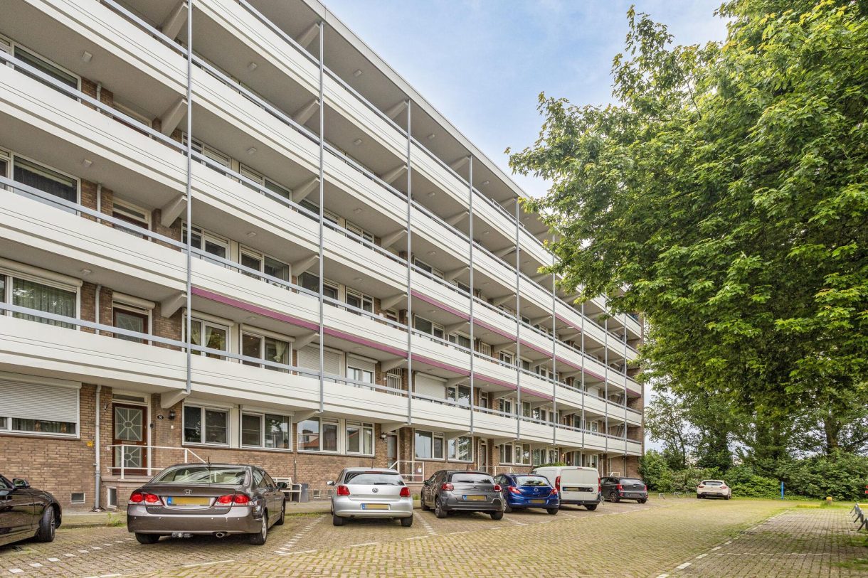 Te koop: Foto Appartement aan de Mr. F.A. van Hallweg 50 in Amstelveen