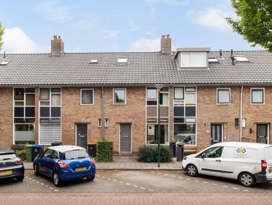 Hoofdfoto van IJsselstein Amalia van Solmslaan 8